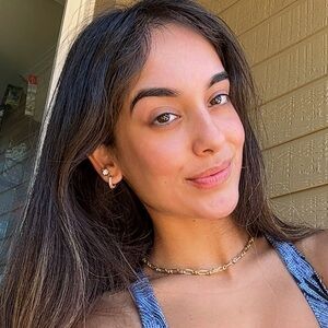 Meet your Posher, Payal